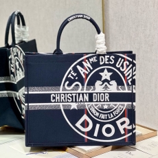 Christian Dior Shopping Bags